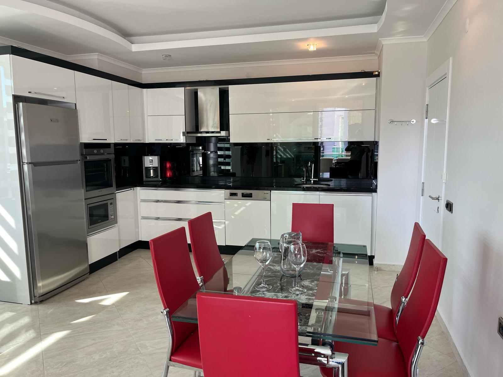 Image of A luxurious 2+1 apartment with an area of 130 m² in the center of Oba.